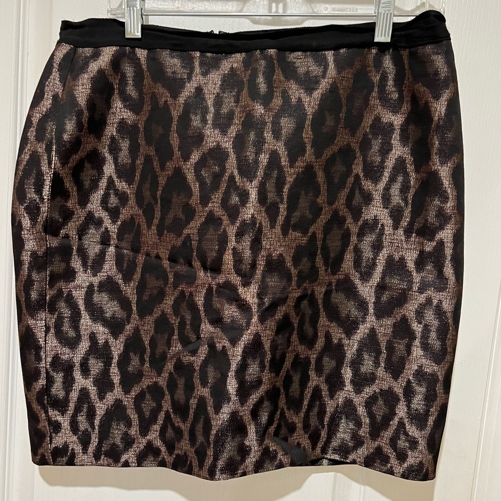 Ann Taylor Size 12p Metallic Leopard Print Mini Skirt.
